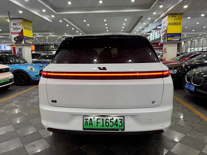 Фото 9 - LiXiang L7