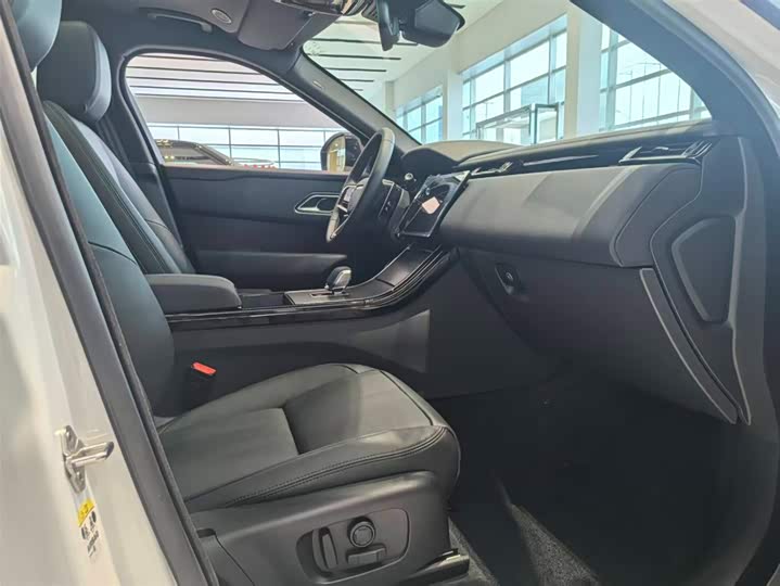 Фото 7 - Land Rover Range Rover Velar