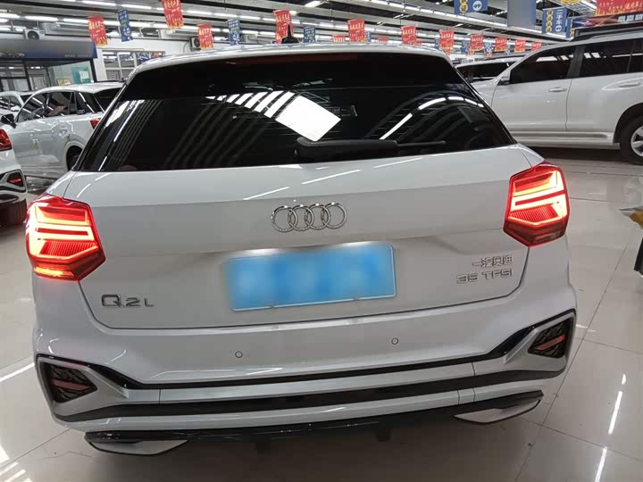 Фото 6 - Audi Q2L