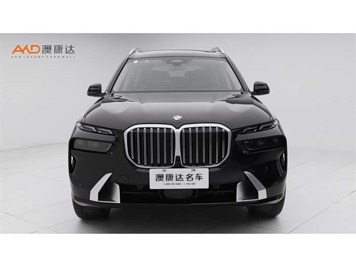 Фото 2 - BMW X7