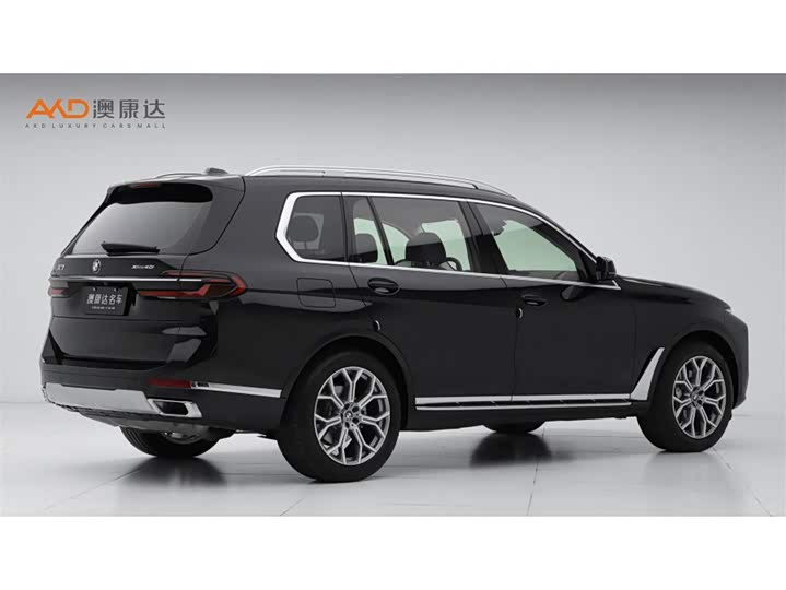 Фото 3 - BMW X7
