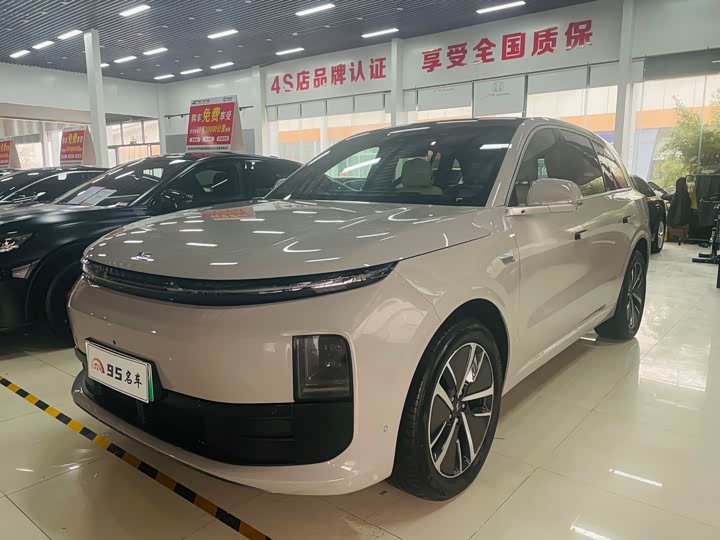 Фото 1 - LiXiang L6