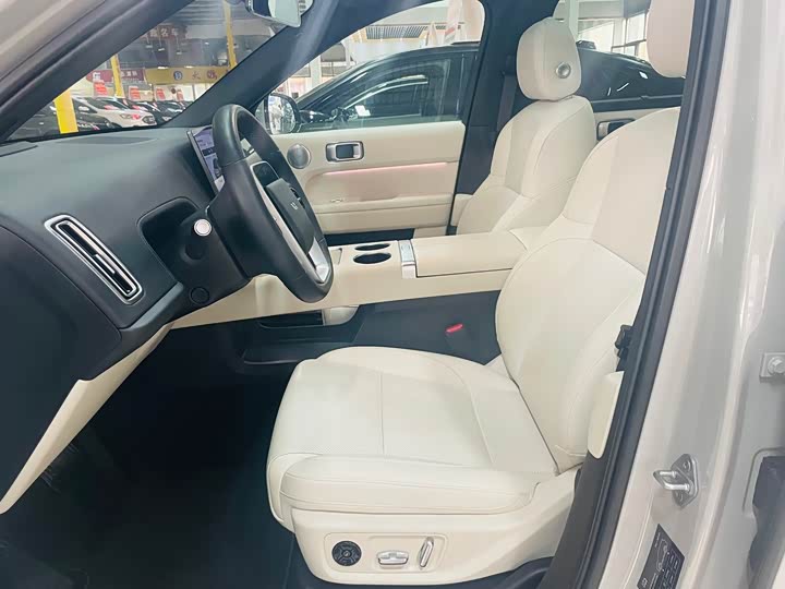 Фото 8 - LiXiang L6