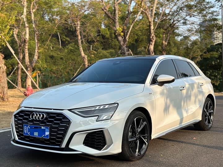 Фото 1 - Audi A3