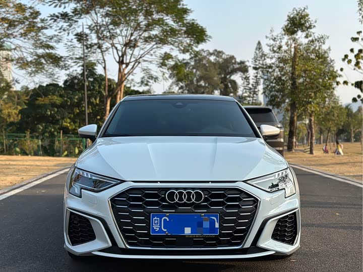 Фото 2 - Audi A3