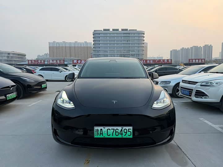 Фото 2 - Tesla Model Y