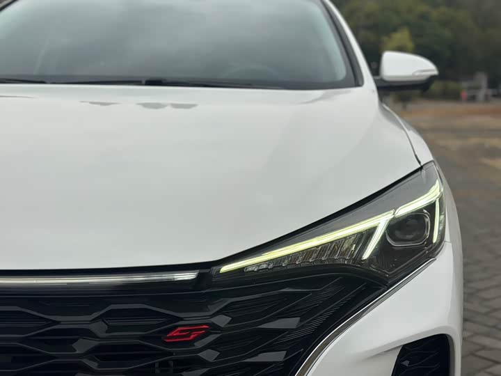 Фото 4 - Changan Eado Plus