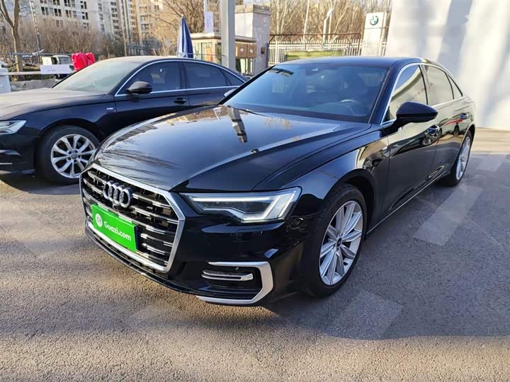 Фото 2 - Audi A6L