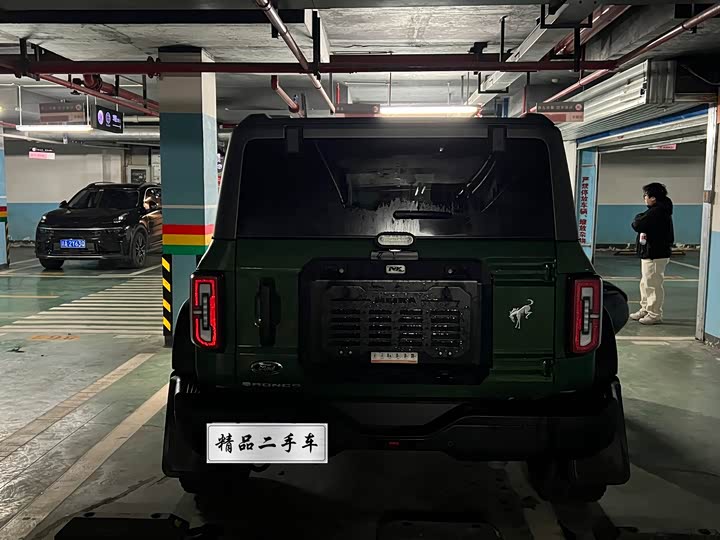 Фото 5 - Ford Bronco