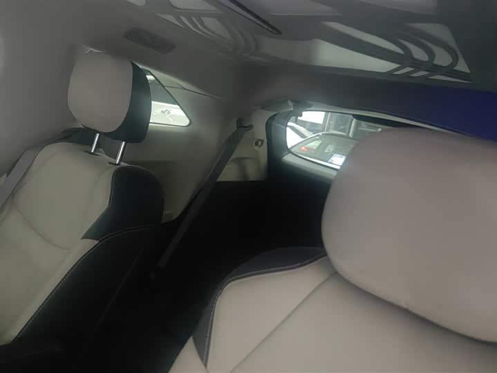 Фото 4 - Toyota Granvia