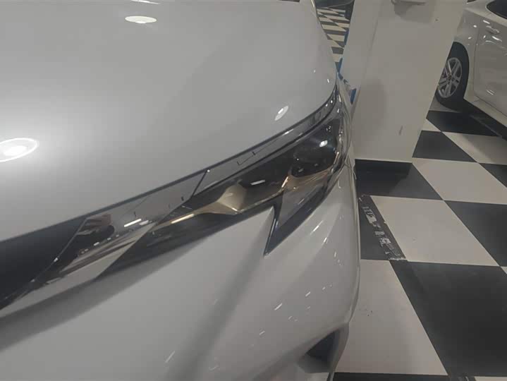 Фото 5 - Toyota Granvia