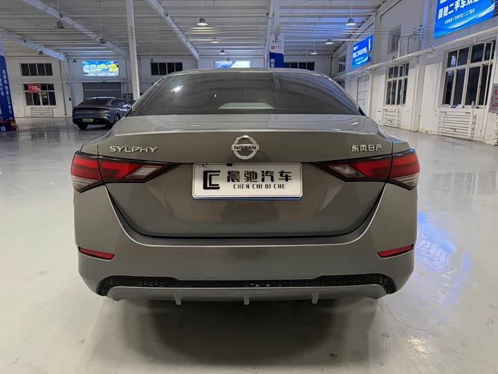 Фото 5 - Nissan Sylphy