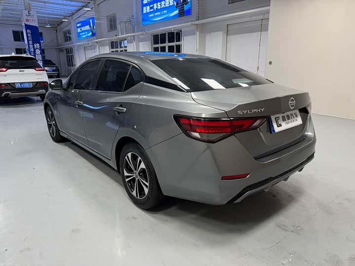 Фото 6 - Nissan Sylphy