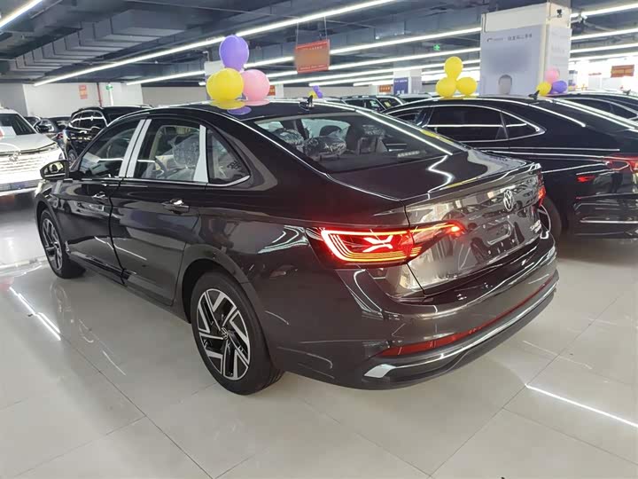 Фото 5 - Volkswagen Sagitar L