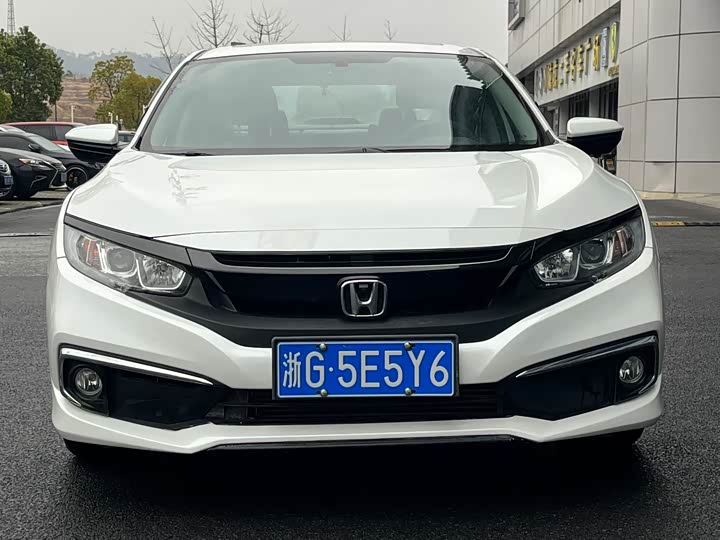 Фото 2 - Honda Civic