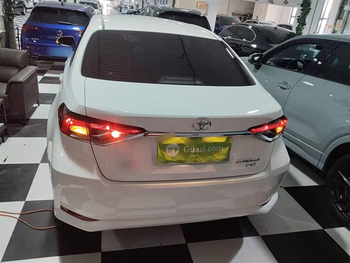 Фото 6 - Toyota Corolla