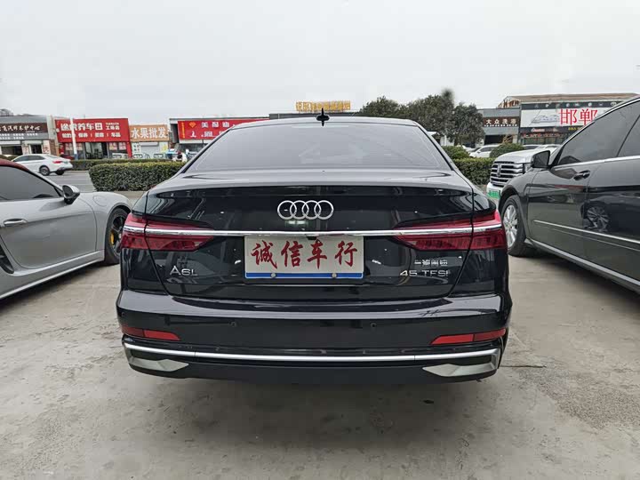 Фото 5 - Audi A6L