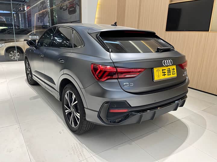 Фото 4 - Audi Q3 Sportback