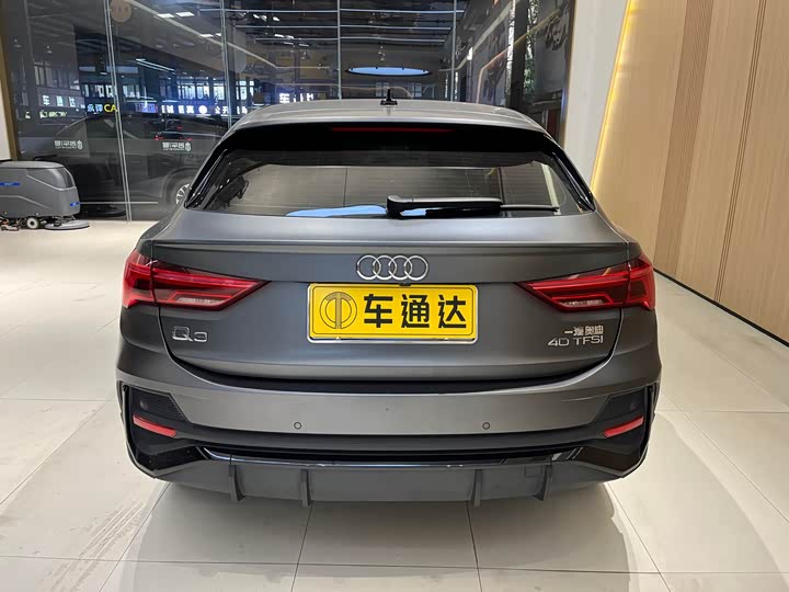 Фото 5 - Audi Q3 Sportback