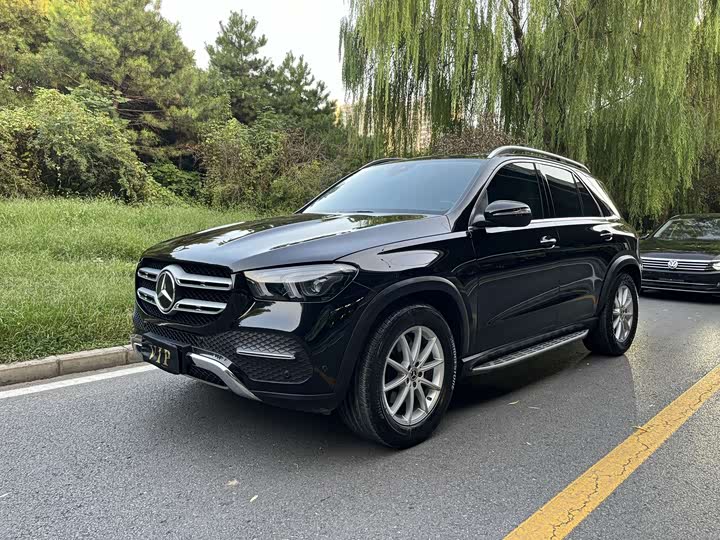 Фото 1 - Mercedes-Benz GLE-Class
