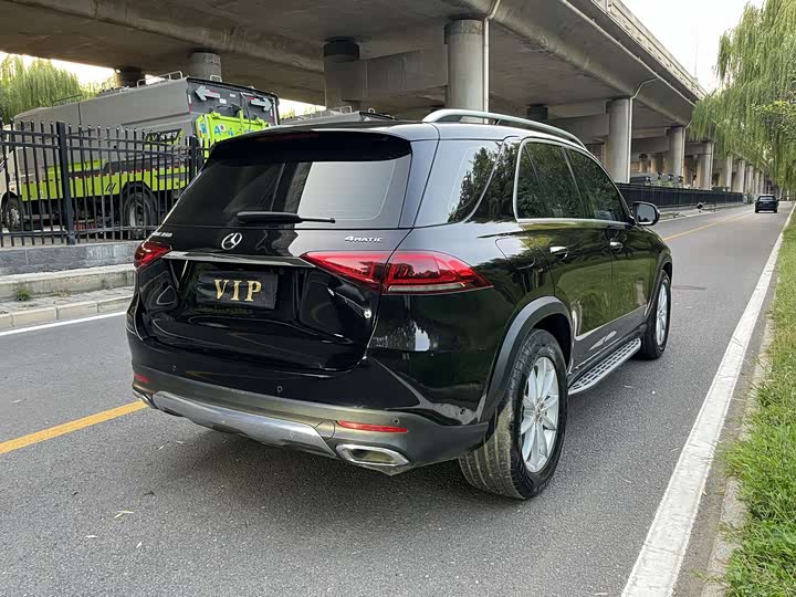 Фото 4 - Mercedes-Benz GLE-Class