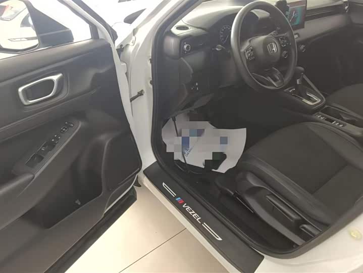 Фото 7 - Honda Vezel