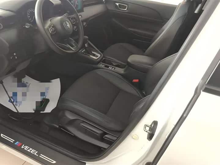 Фото 9 - Honda Vezel