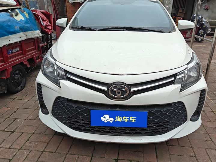 Фото 2 - Toyota Vios FS
