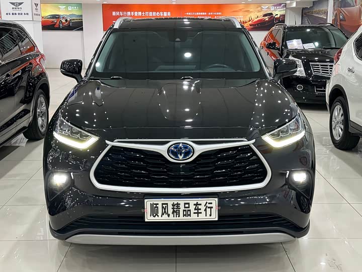 Фото 2 - Toyota Highlander