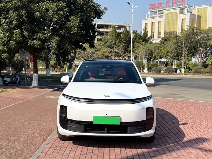 Фото 2 - LiXiang L6