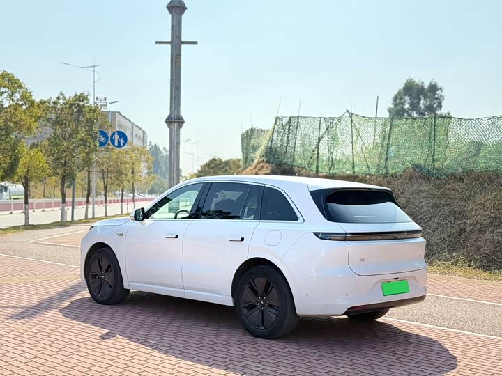 Фото 8 - LiXiang L6