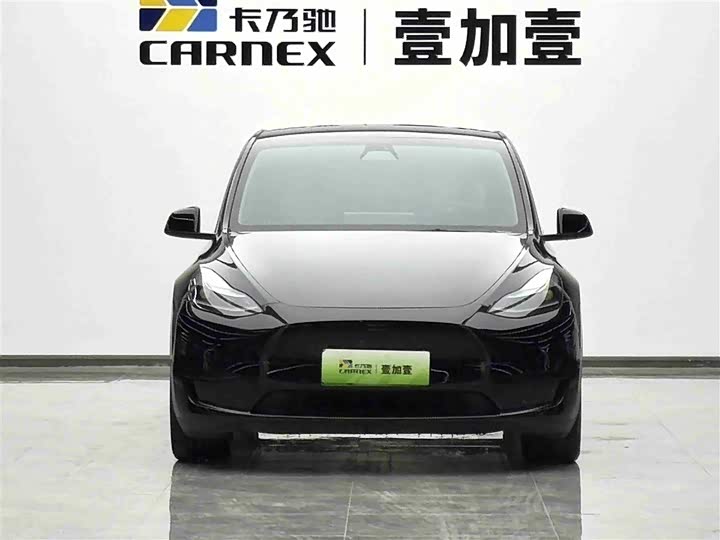 Фото 2 - Tesla Model Y