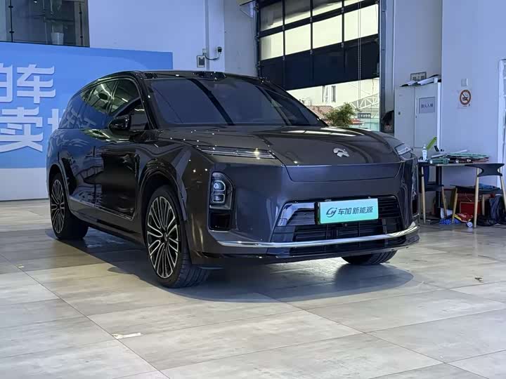 Фото 2 - Nio ES8