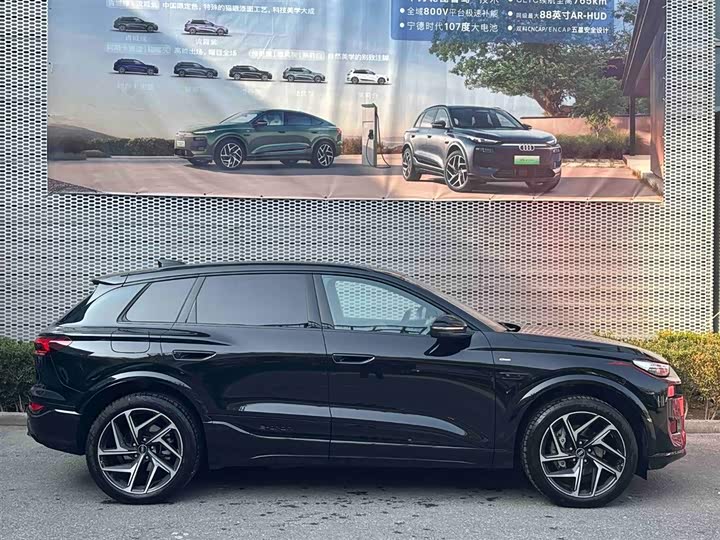 Фото 3 - Audi Q6L e-tron