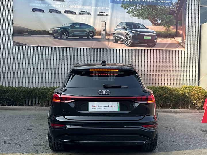 Фото 7 - Audi Q6L e-tron