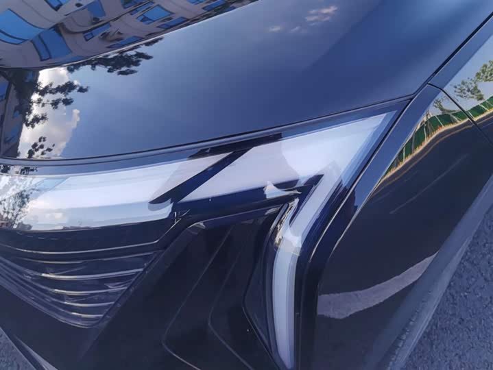 Фото 4 - Geely Atlas L