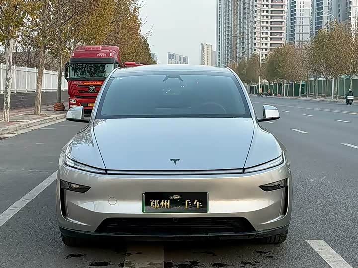 Фото 2 - Tesla Model Y