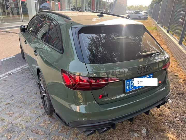 Фото 2 - Audi S4