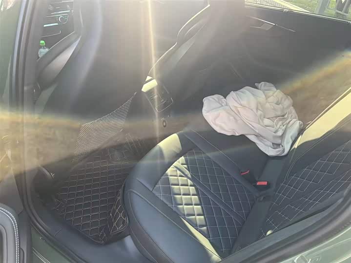 Фото 9 - Audi S4