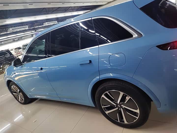 Фото 5 - LiXiang L7