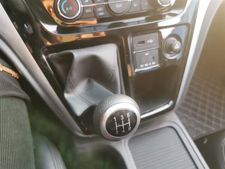 Фото 7 - JAC Refine M3