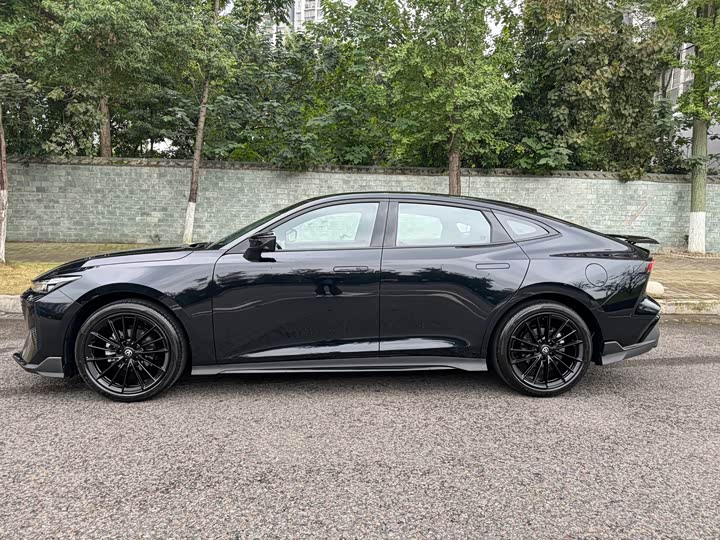 Фото 3 - Changan UNI-V