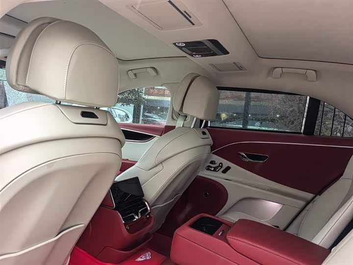 Фото 4 - Bentley Flying Spur Hybrid