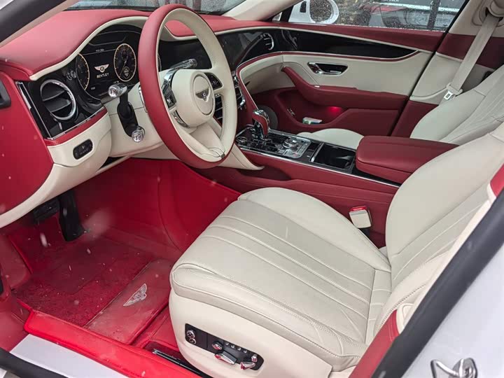 Фото 7 - Bentley Flying Spur Hybrid