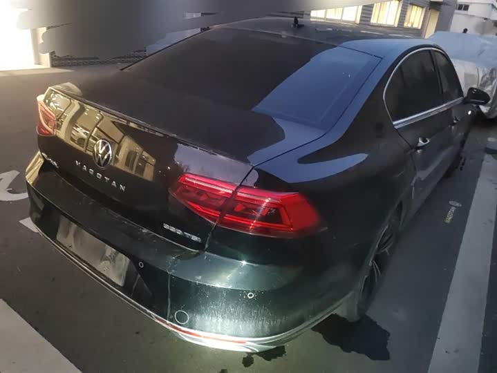 Фото 3 - Volkswagen Magotan