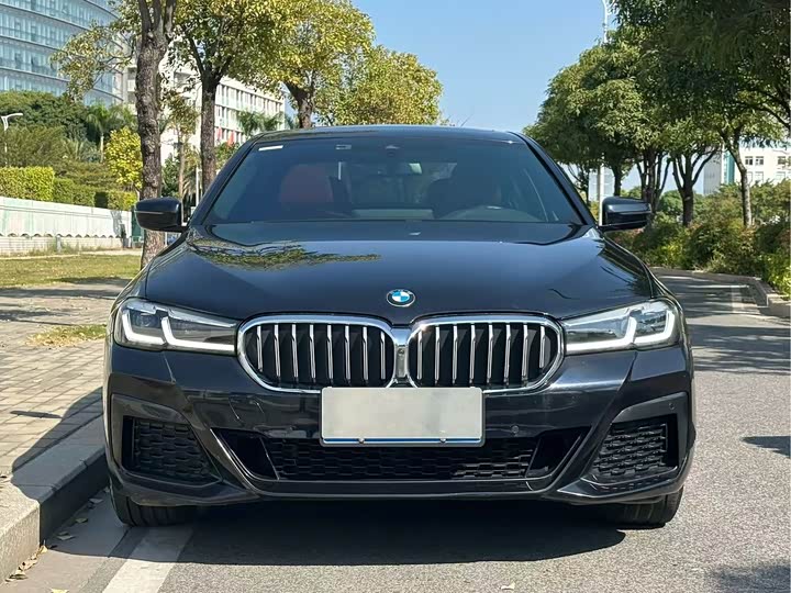 Фото 2 - BMW 5 Series