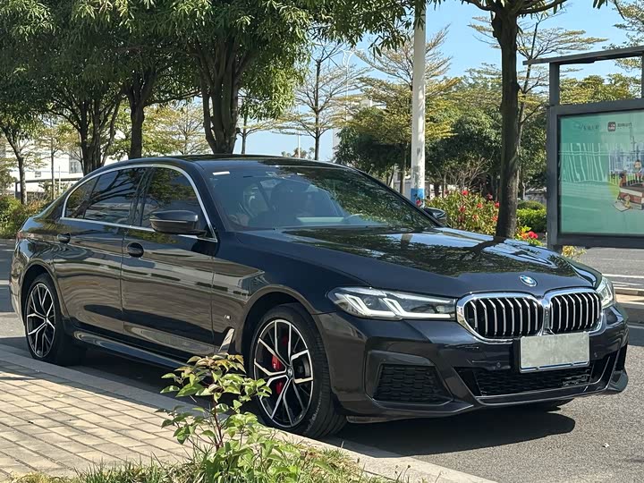 Фото 3 - BMW 5 Series