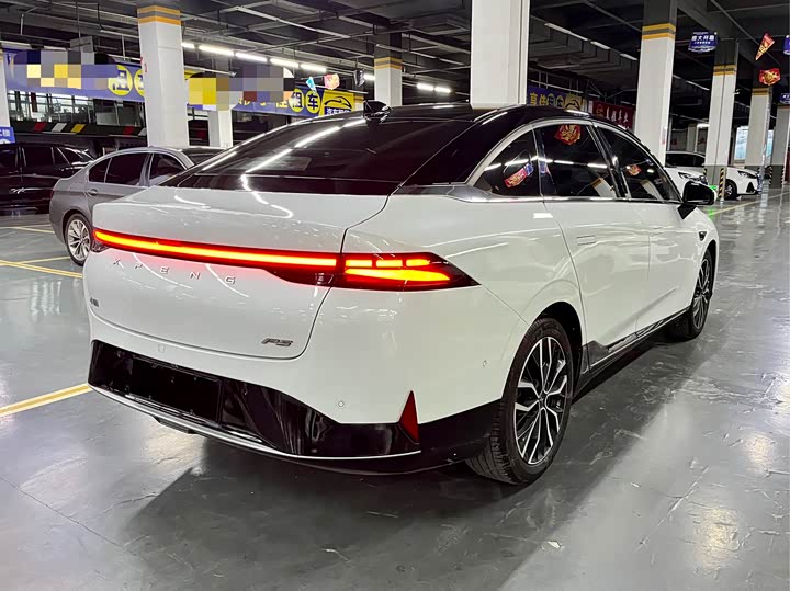 Фото 3 - XPeng P5