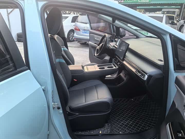 Фото 9 - GAC Aion Y