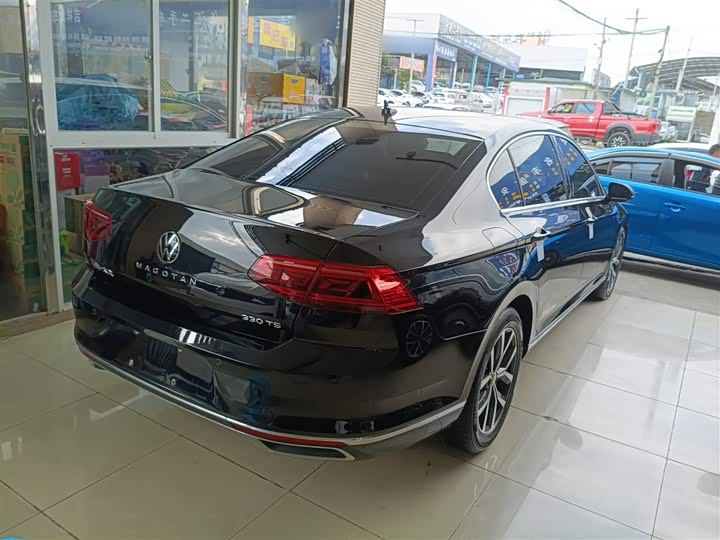 Фото 7 - Volkswagen Magotan